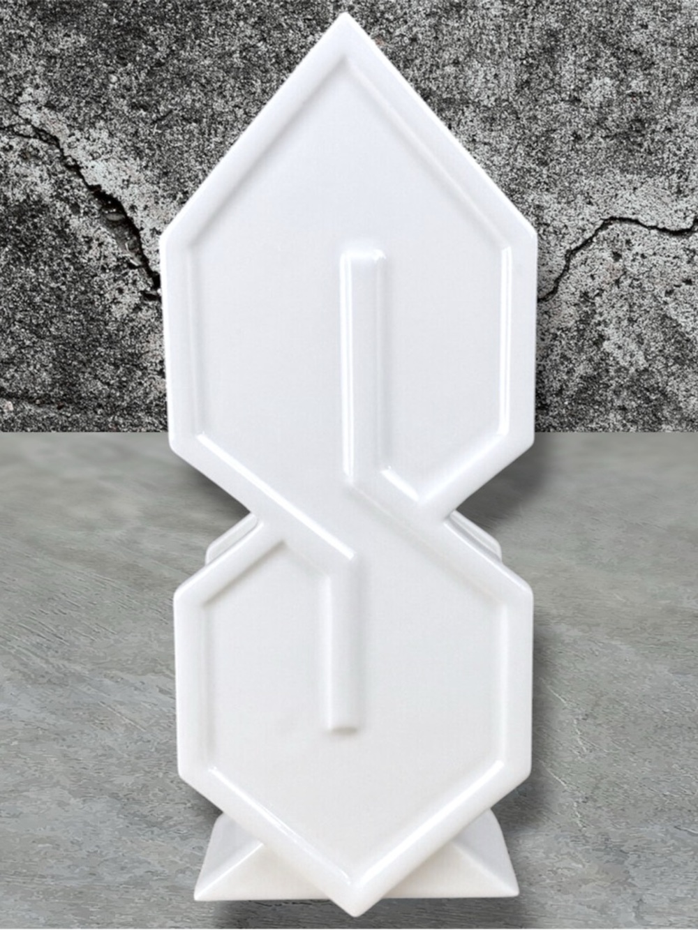 •NEW• STUSSY Mysterious S White Ceramic Cookie Jar Stash Decor w/ lid •LIMITED•